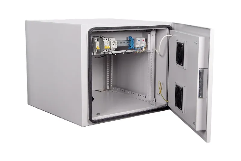 Телекоммуникационный шкаф ROXTON TR-158W